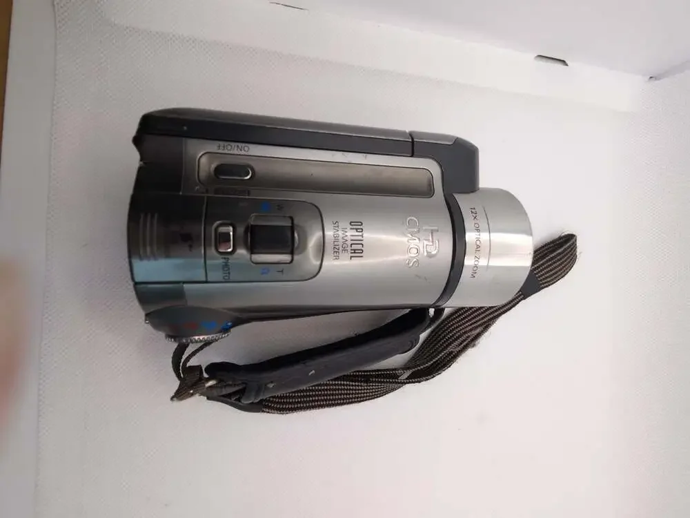Canon VIXIA HF100 HD Flash Memory Camcorder